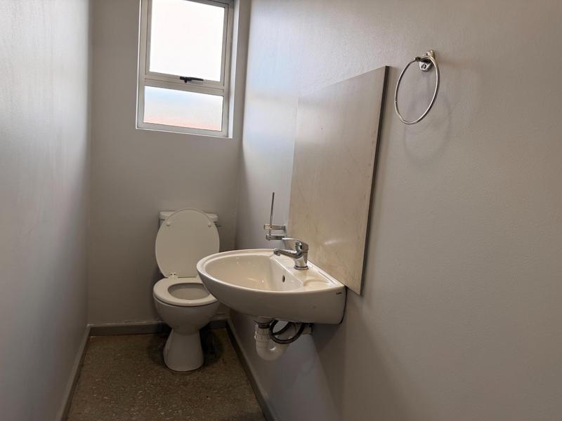 To Let Commercial Property for Rent in Greenbushes Eastern Cape